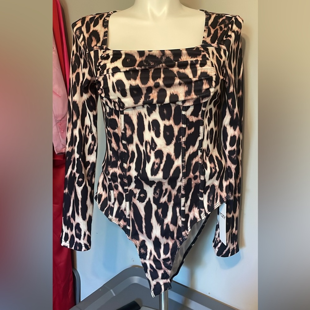 Leopard Print Long Sleeve Women's Top